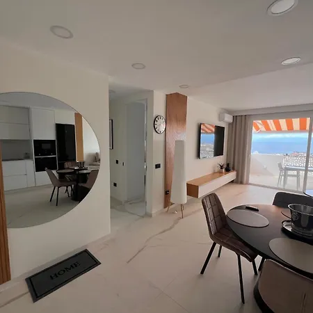 Casa Margarita, * Costa Adeje (Tenerife)